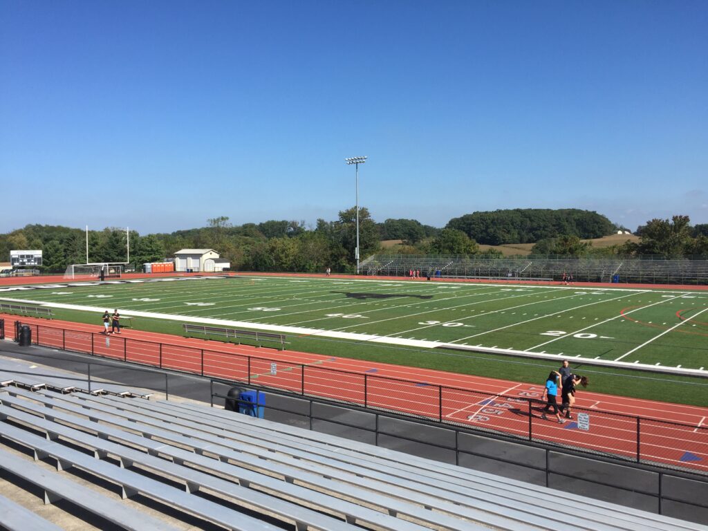 Sprinturf installs new DFE Extreme field for the South Western High School